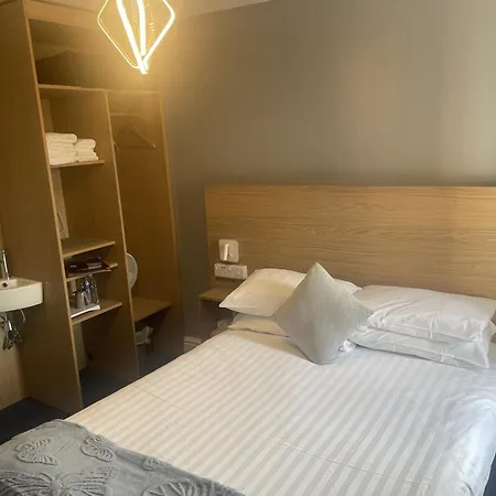 Diamonds 3* York
